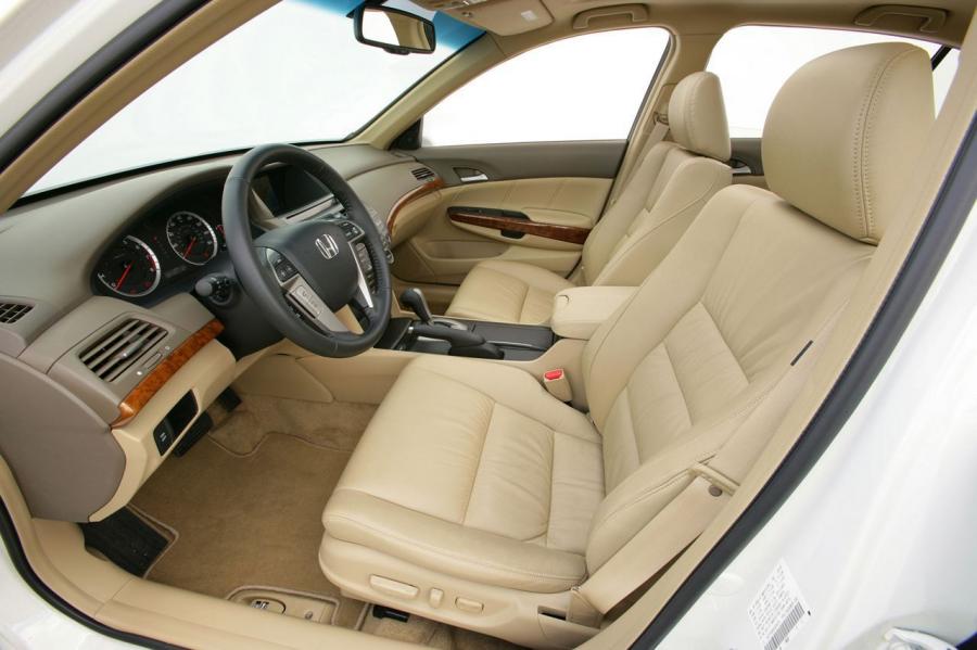  Honda Accord 2008 года  (фото 56 из 86)
